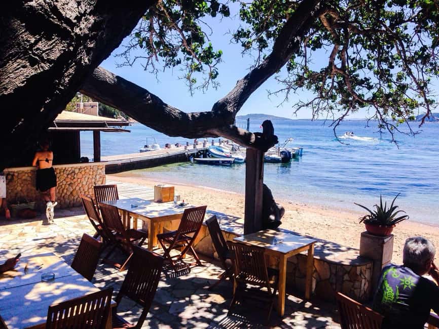 Tavolara: 5 Islands tour from San Teodoro's beach - From La Cinta to Tavolara: the day’s big idea