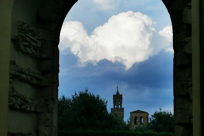 The Best of Florence Walking Tour in a Small Group - Ponte Vecchio finish and the Medici afterglow at Pitti