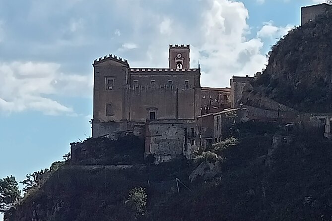 The Godfather tour Sicily - Forza d’Agro: filming scenes, tight streets, and big hillside views