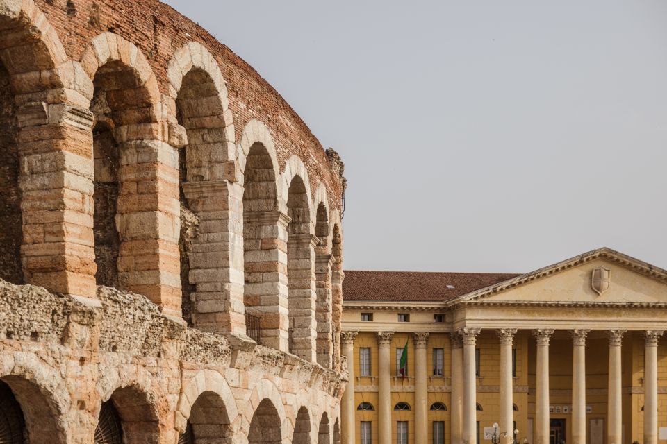 The Highlights of Verona Small Group Walking Tour - What the group experience feels like in practice