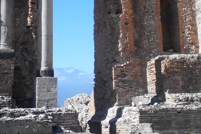 The Pearl of Sicily: Private Taormina Walking Tour - Entering Taormina with a Private Guide Instead of a Rush