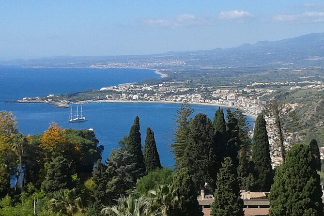 The Pearl of Sicily: Private Taormina Walking Tour - Piazza Duomo: The Fountain and the Cathedral Area