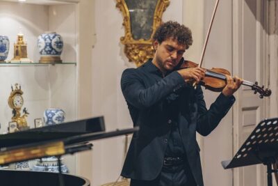 The Three Tenors in Sorrento - The Three Tenors + Strings + Grand Piano: What the Music Actually Feels Like
