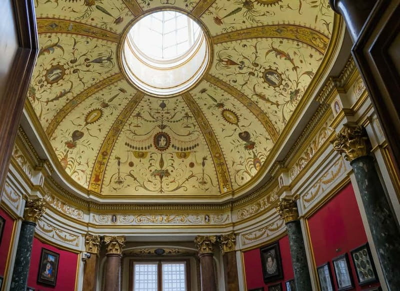 The Uffizi Gallery Florence Small group Guided tour - A 90-minute format that keeps Florence from eating your day