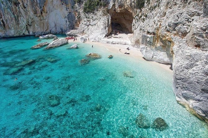 Tour along the coast of Baunei: a unique experience - Snorkeling Gear and Getting Close to Caves