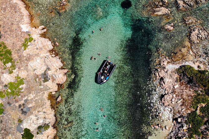 Tour of the Archipelago of La Maddalena ecofriendly - Spargi and Cala dell’Amore: The Calm “Get in the Water” Stop