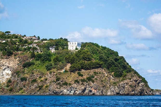 Tour of the island of Ischia in schooner - Five swim stops that shape the whole day