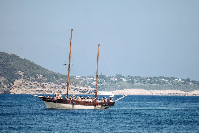 Tour of the island of Ischia in schooner - Small-group energy (max 25) and crew care