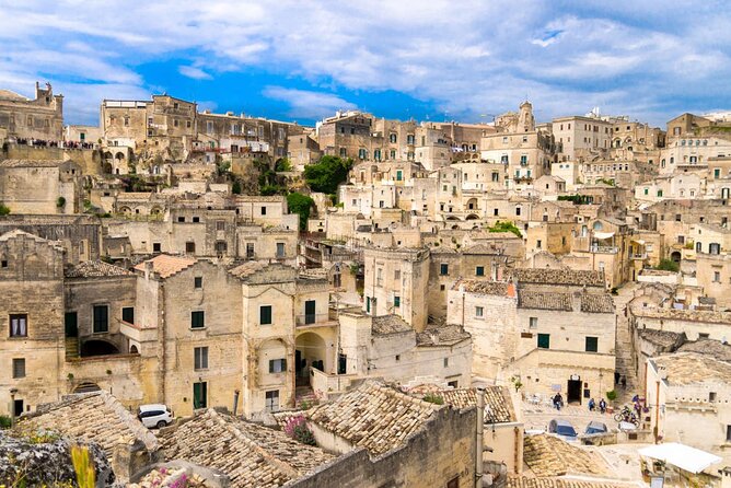 Tour of the Sassi - ancient Sasso Caveoso - Via Bruno Buozzi: the transition from landscape to daily life
