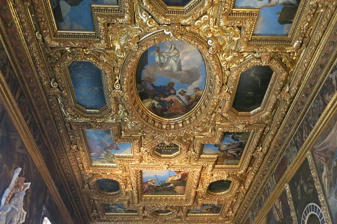 Tour of Venice in Doge's Palace and St Mark's Basilica - Timing, rain, and the one Venice problem nobody controls: tides