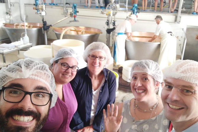 Tour Parmigiano Reggiano dairy and Parma ham - Cheese tastings: how to read 12, 24, and 36 months like a pro