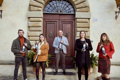 Tour through the vineyards and wine and olive oil tasting in Tuscany - From the Cellar to the Vines: how the tour actually unfolds