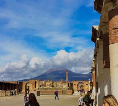 TRAMVIA -Da Naples: Pompei Ruins and Vesuvio Transfer by Bus - Pompeii Archaeological Site: 3 hours in a city frozen in 79 AD