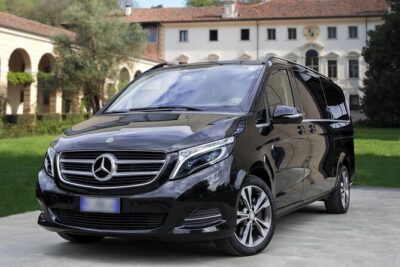 TRANSFER SERVICE ROME | One way Rome airport transfer - Choosing the Right Car: Sedan vs Van for Your Luggage