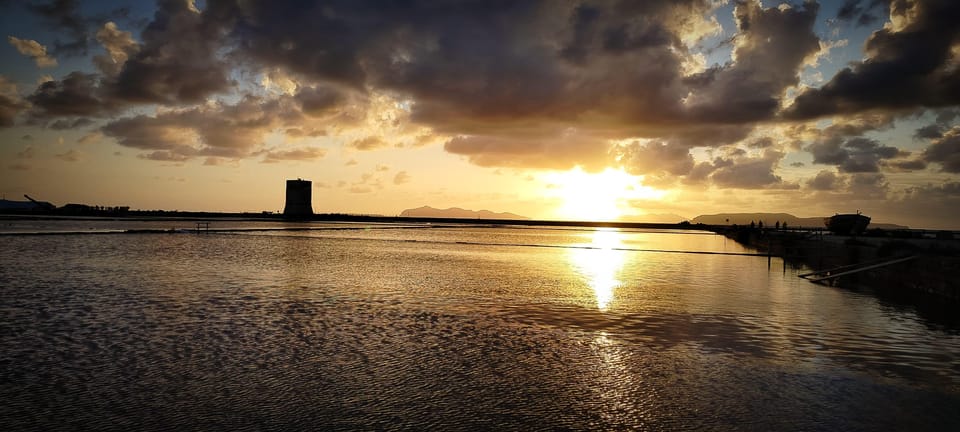 Trapani: Salt Pans Sunset Tour and Flamingo Way - Golden hour bird-watching in a working salt reserve