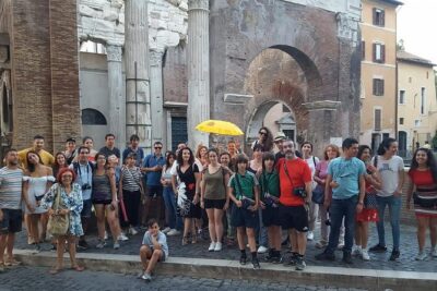 Trastevere Tour - The start at Teatro di Marcello: where the walk gets real fast