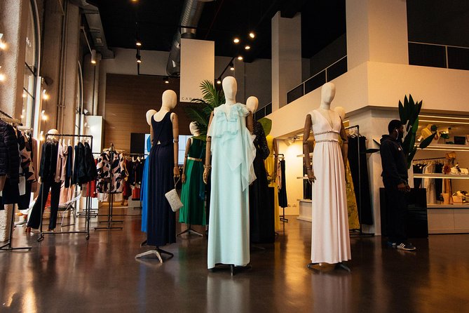 Treasures of Milan: Fashion and Design Private Tour - Via Monte Napoleone: the luxury runway start (Armani and Ferragamo)