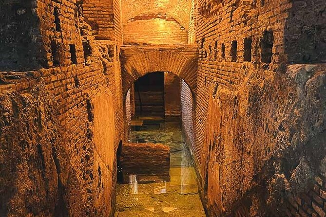 Trevi Fountain Underground Aqueduct and Spanish Steps Tour - Colonna Dell’Immacolata and Christmas in Piazza di Spagna