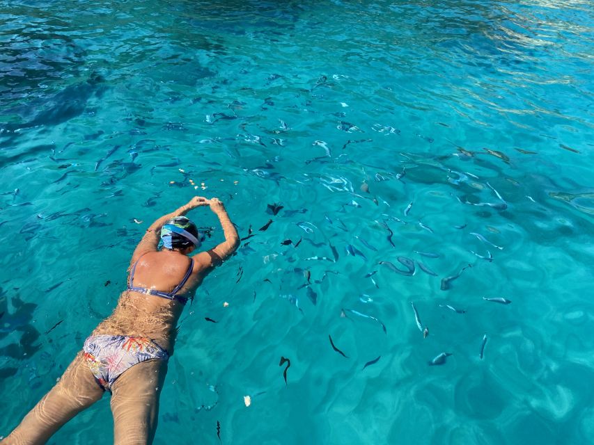 Tropea: Capo Vaticano Boat Trip with Snorkeling & Drink - What’s really included: prosecco, Calabrian snacks, masks, and a shower