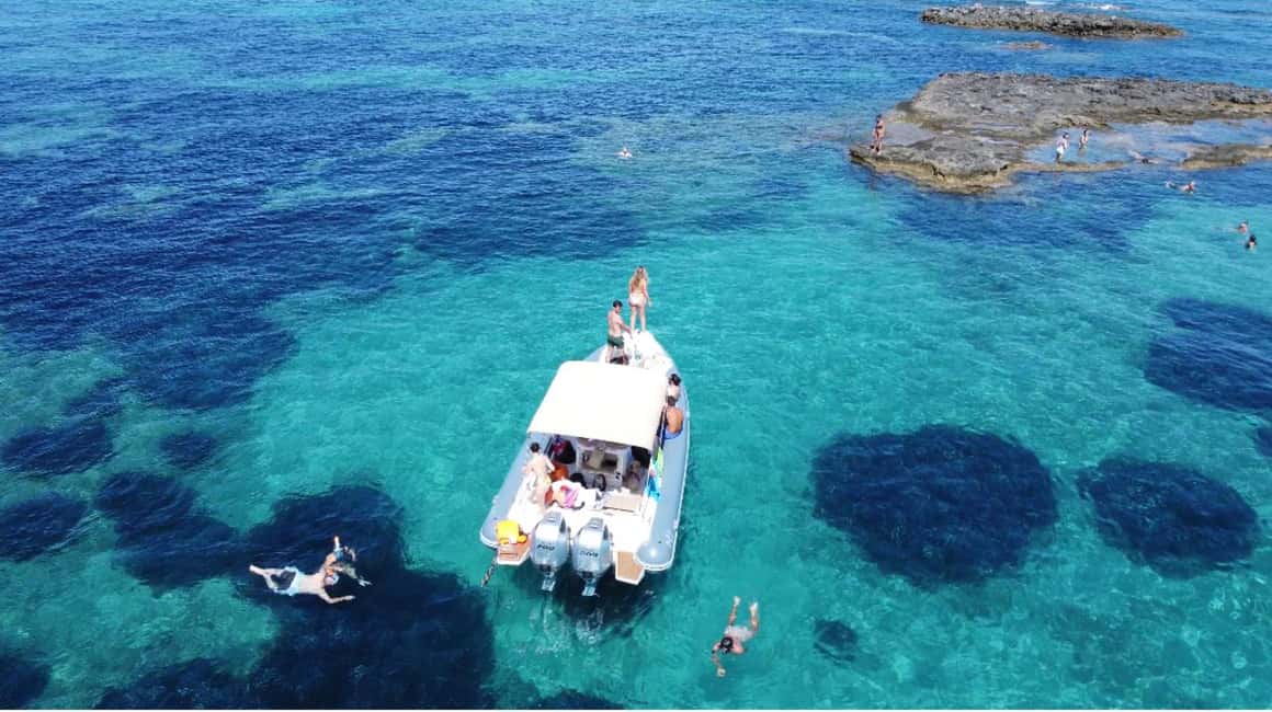 Tropea: tour in barca lungo la Costa degli Dei, snorkeling - Stop 1: Capo Vaticano Swim and Snorkel (Your First Big Hit)