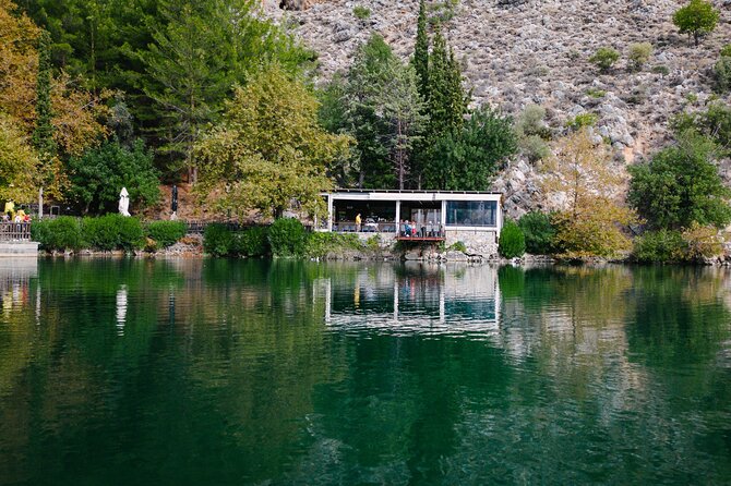 Trypiti beach and gorge Jeep Safari - Lunch at Agisilaos–Stella Taverna: BBQ with wine and water