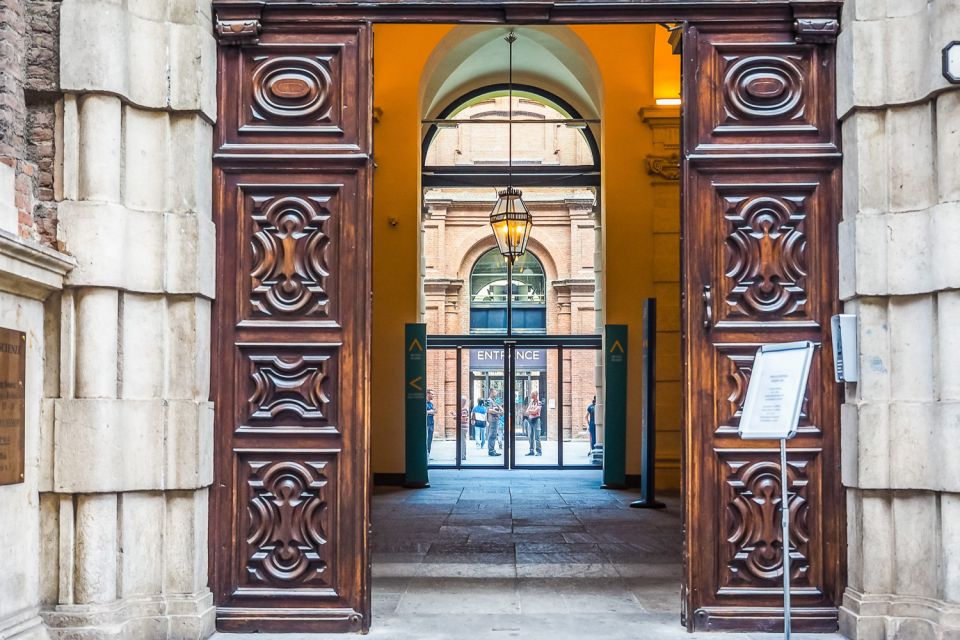 Turin: Egyptian Museum Skip-the-Line Private Guided Tour - The kinds of objects you’ll actually remember