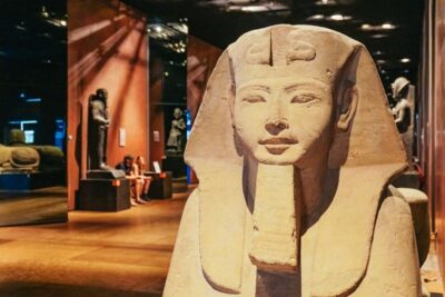 Turin: Egyptian Museum Tour with Skip-the-Line Entry - Finding your meeting point near Carignano Palace (and avoiding stress)