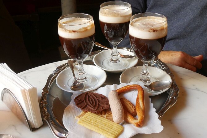 Turin Gourmet Tour: A Premium Tasting Experience by Do Eat Better - Choosing your next course near Chiesa di San Filippo Neri