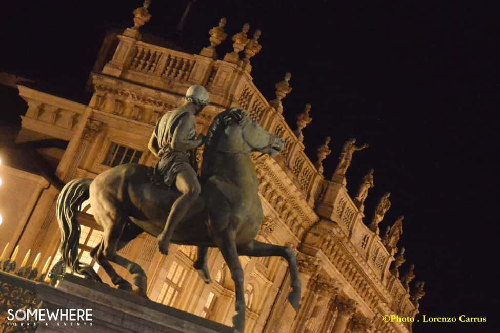 Turin: Magic Guided Tour - Riding by Private Bus and Seeing Symbols on the Night Walk