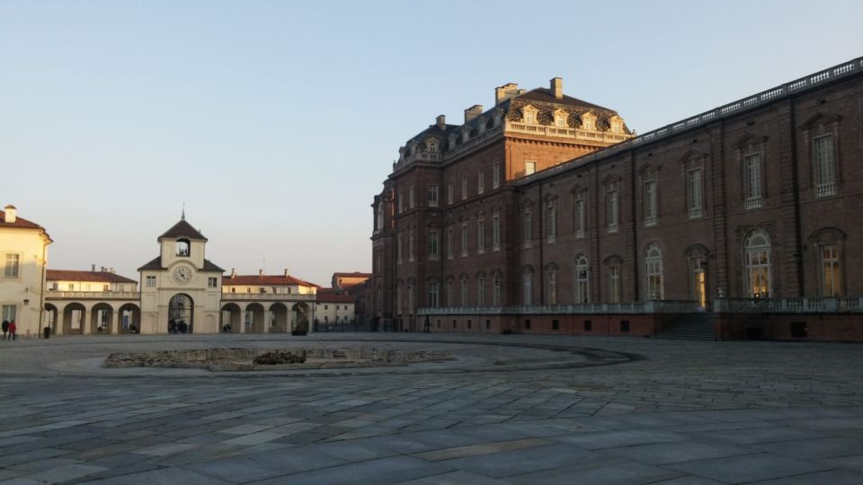 Turin: Palace of Venaria Guided Tour - Getting Oriented: Venaria Reale Is Outside Turin