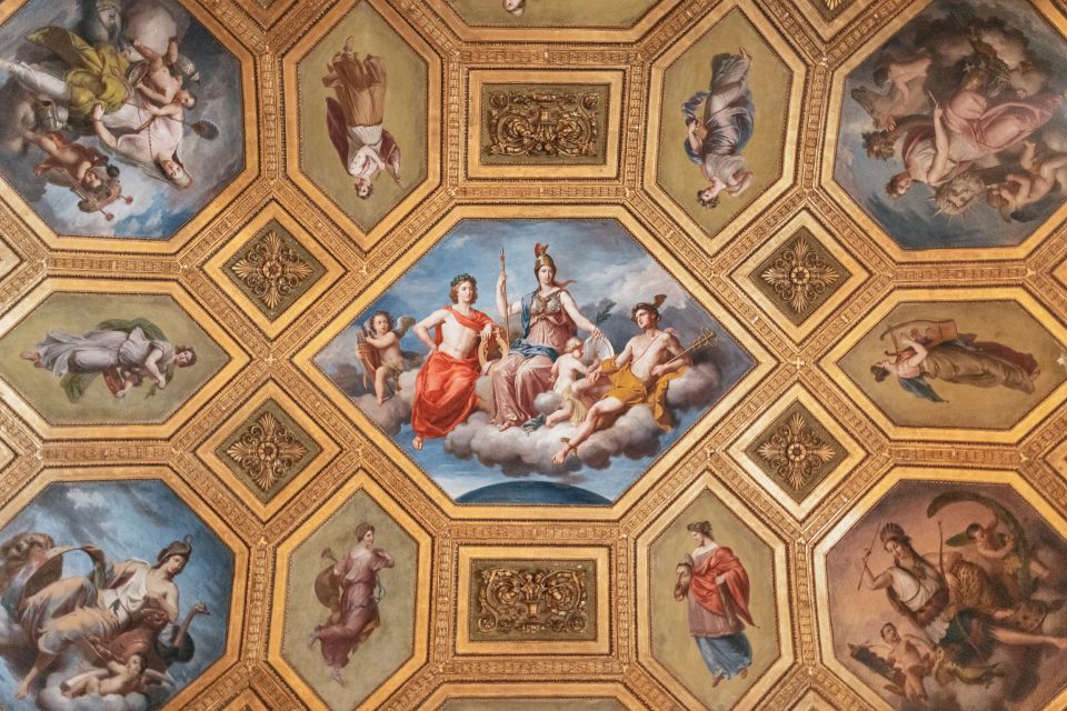 Turin: Royal Palace Entry Ticket and Guided Tour - Savoy Apartments, Mirror Room, and Ballroom: what to watch for