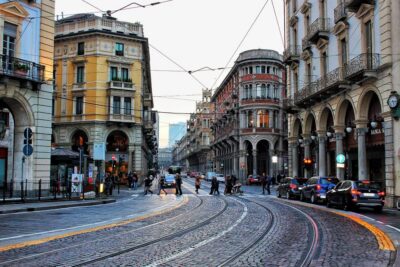 Turin: Small-Group Walking Tour of Top City Highlights - Piazza San Carlo and Emmanuel Philibert: Turin’s “drawing room”