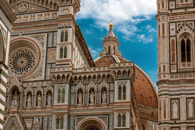 Tuscany Comfort Day Tour from Rome with Wine & Lunch - The family winery in San Gimignano: tour, tasting, and lunch