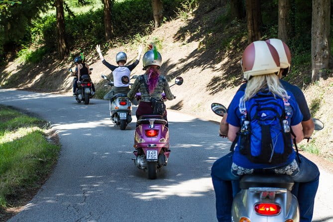 Tuscany Vespa Tour: Lunch & Wine Tasting, Countryside Roads - Who This Tour Suits Best (and Who Should Skip Driving)