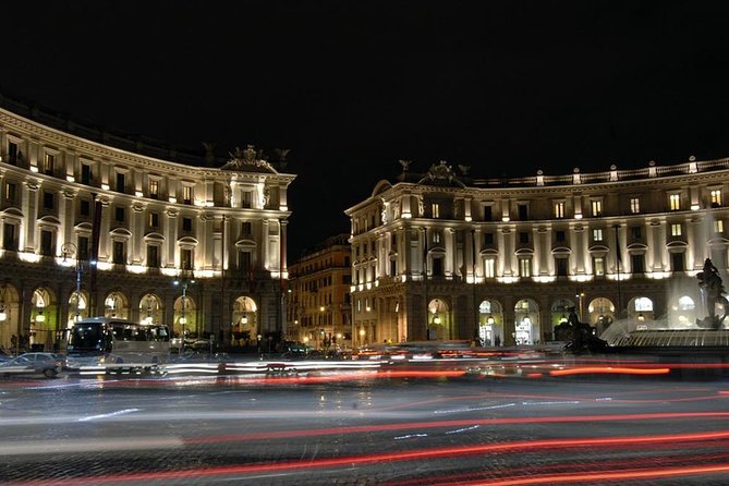 Twilight Treasures: An Evening Tour Through Rome's Rich History - Piazza San Bernardo and the Moses Fountain: quick stop, big meaning