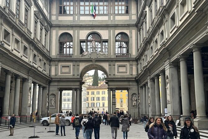 Uffizi Gallery Timed Tickets with Audio guide - Meeting point at Piazzale degli Uffizi: find your host quickly