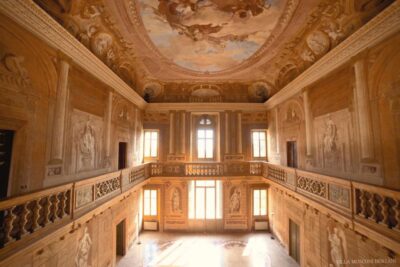 Valpolicella: Amarone Chateau Guided Tour and Wine Tasting - Timing and setting in Valpolicella Classica (and why it helps)