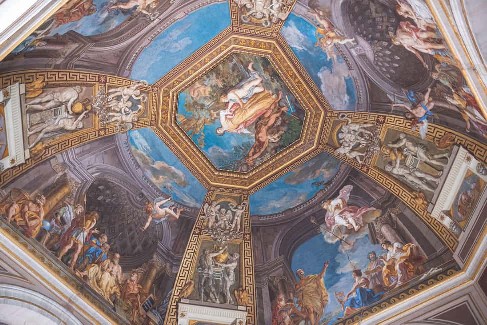 Vatican Museums and Sistine Chapel Tour with Basilica Access - Getting Started at Saints Tour and Sorting Security