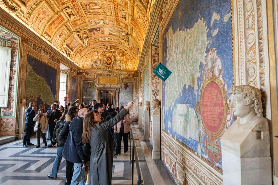 Vatican Museums & Sistine Chapel Guided Tour - Vatican Museums First Stop: Laocoön and the Big-Name Opening