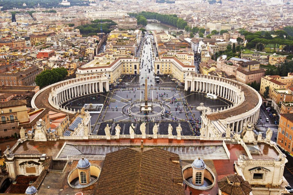Vatican: Papal Audience and St. Peter's Basilica Guided Tour - Inside St. Peter’s Basilica: What the Guide Helps You Notice
