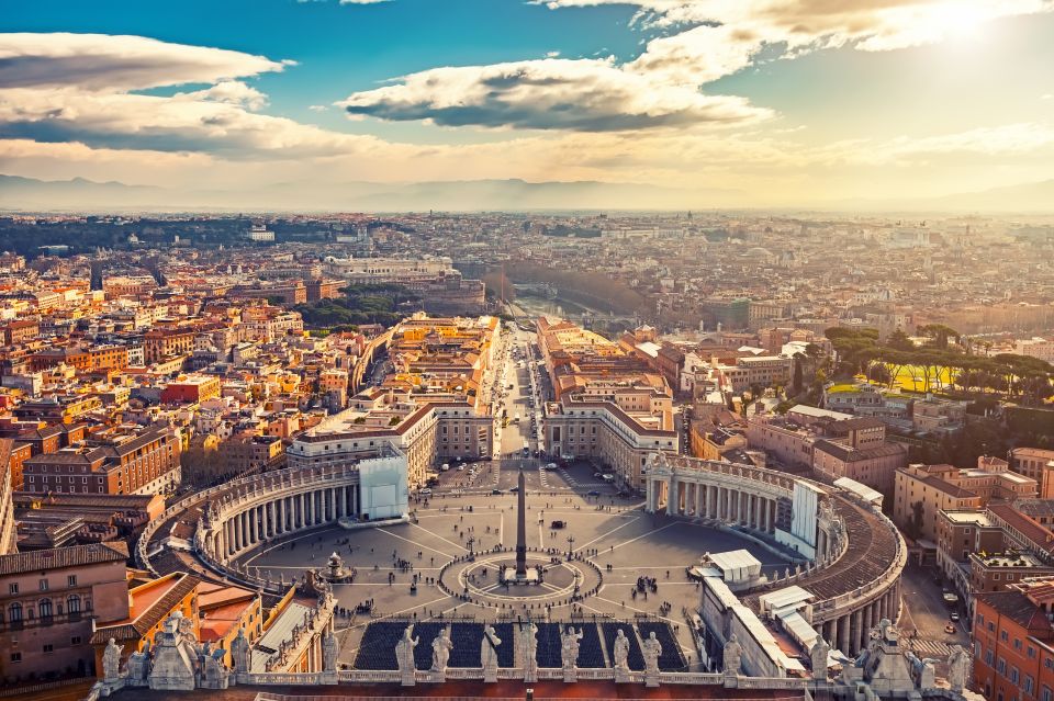 Vatican: Sistine Chapel and Vatican Museums Guided Tour - Language options: getting value from the guide