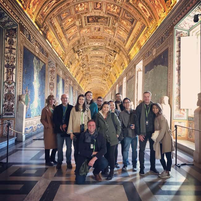 Vatican, Sistine Chapel & St. Peter's Skip-the-Line Tour - Raphael’s Rooms: when the tour slows down just enough