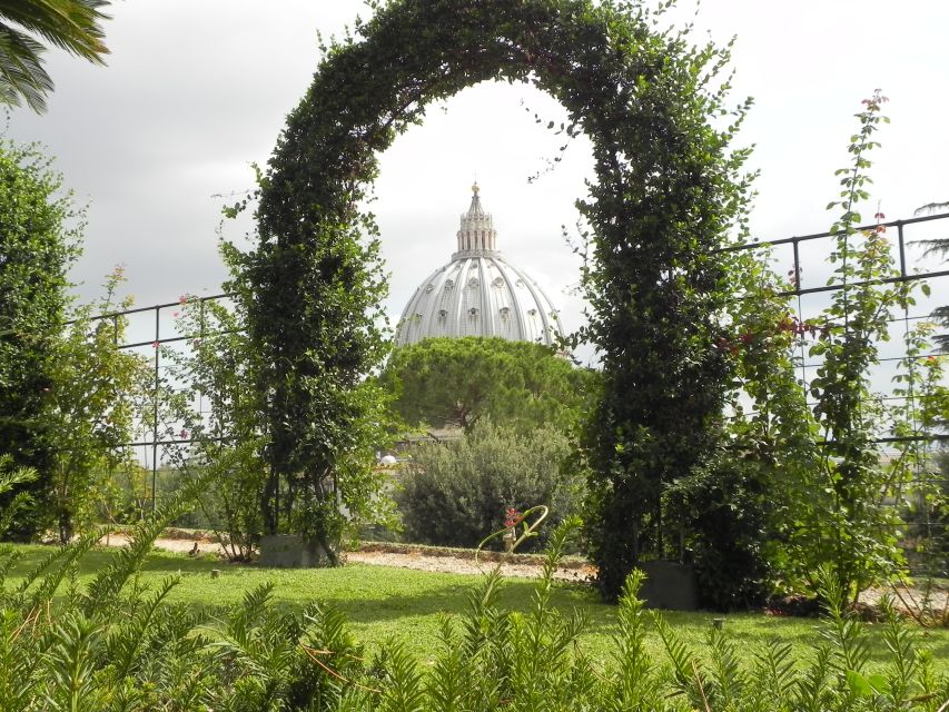 Vatican: Vatican Gardens with Bus Tour & Vatican Museums - From gardens to museums: what skip-the-line really saves