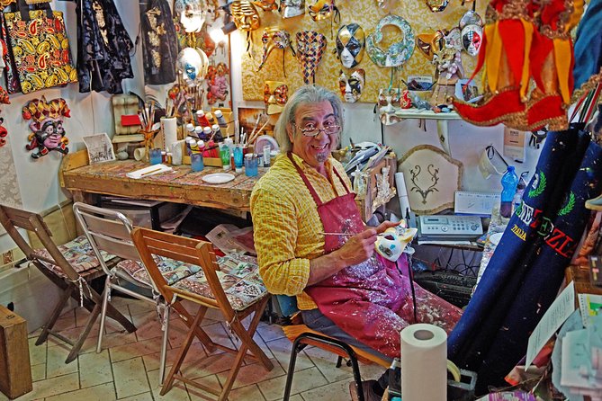 Venetian Carnival Mask Making Class in Venice, Italy - Meeting by Piazza San Marco: the best kind of Venice logistics