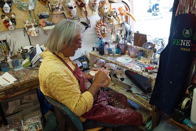 Venetian Carnival Mask Making Class in Venice, Italy - Price and value: is $83.44 worth it?