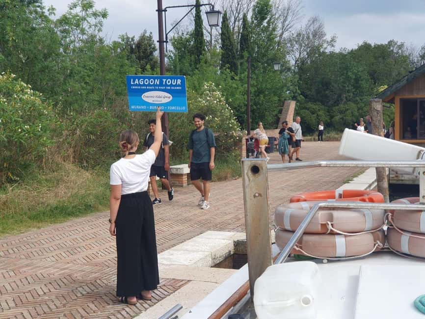 Venetian Lagoon Tour: Visit Murano, Burano and Torcello - Burano stop: lace shops and the colorful island people actually paint