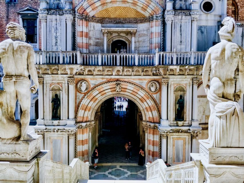 Venice: 1-Hour The Doge's Palace Tour - Inside the halls of power: the Doge and the Council rooms