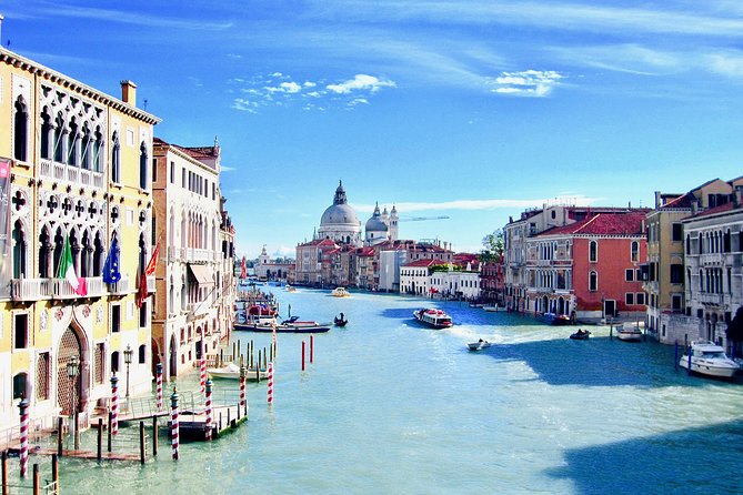 Venice: 30 min private Gondola Ride with Guide - The Grand Canal portion: Accademia Bridge, Ca’ d’Oro, and Rialto Bridge