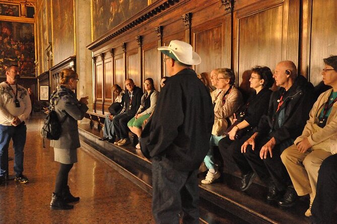 Venice 3,5 hrs tour: Doge's Palace, St Mark's and Hidden Gems - St Mark’s Basilica interior: Byzantine mosaics that actually click