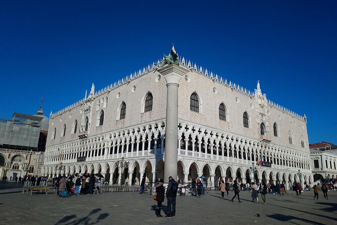 Venice 3,5 hrs tour: Doge's Palace, St Mark's and Hidden Gems - Teatro La Fenice: A quick look with context